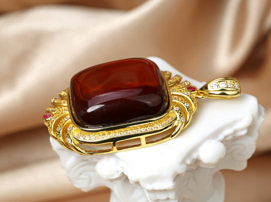 S925 Gold-Plated Blood Amber Pendant Necklace